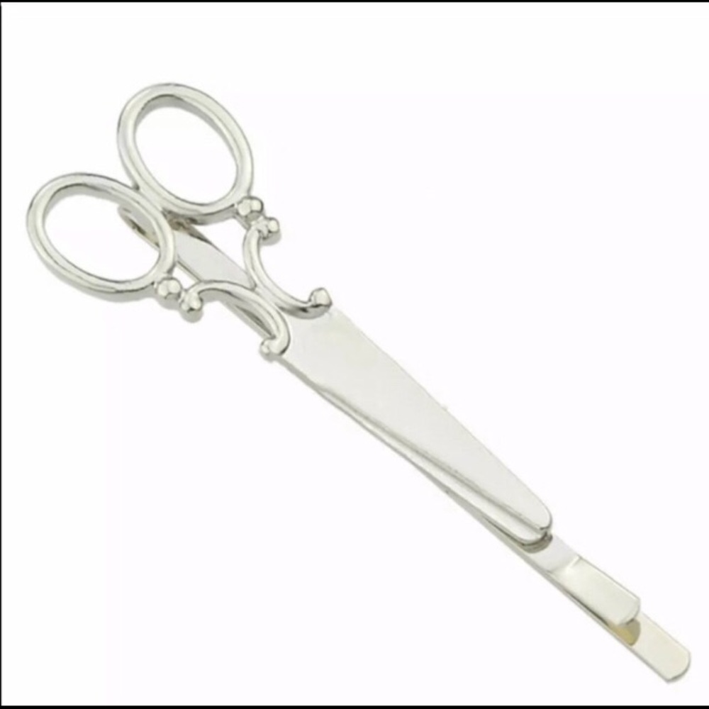 ✂️Scissors Hair Clips Pair ✂️ - Picture 5 of 8